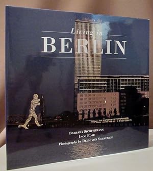 Seller image for Living in Berlin. Photograhs by Deidl von Schaewen. for sale by Dieter Eckert