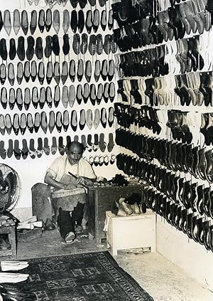 Iran Djafar the little Iranian Shoe Maker Shop old Photo Dominique Darbois 1968