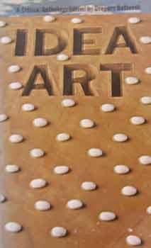 Bild des Verkufers fr Idea Art : A Critical Anthology. zum Verkauf von Wittenborn Art Books