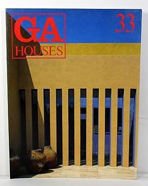 Bild des Verkufers fr GA Houses 33 (English & Japanese Text) zum Verkauf von Monroe Street Books