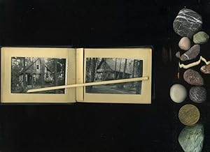 Ein privates Fotoalbum / Photo-Album Mit über 50 Fotos im Format 8 x 5 cm. Blaues Lederalbum 11 x...