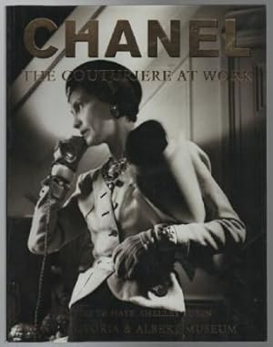 Immagine del venditore per Chanel: The Couturiere at Work. venduto da Time Booksellers