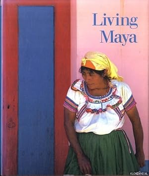 Imagen del vendedor de Living Maya a la venta por Klondyke