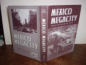 Image du vendeur pour Mexico Megacity mis en vente par Antique Books International