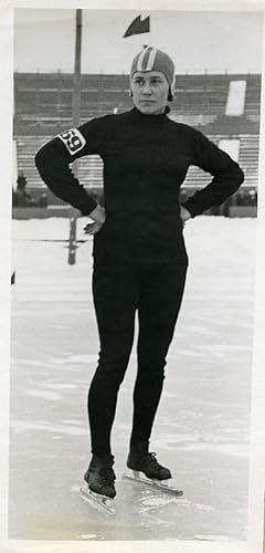 Russia Gorky Sports Seraphima Paromova Ice Skating Old Photo TASS 1939