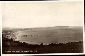 Bild des Verkufers fr Ansichtskarte / Postkarte Shanklin Isle of Wight South East England, Shanklin Bay from the Downs zum Verkauf von akpool GmbH