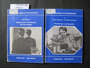 Imagen del vendedor de Psychologie und Gesellschaft Band 1 und Band 2. - Band 1: Relevanz und Entwicklung der Psychologie. Die Krisen-Diskussion in der amerikanischen Psychologie, Probleme einer psychologischen Technologie und die Suche nach einem neuen Paradigma./ Band 2: Psychologie und Heuristik. Probleme der systematisch a la venta por avelibro OHG