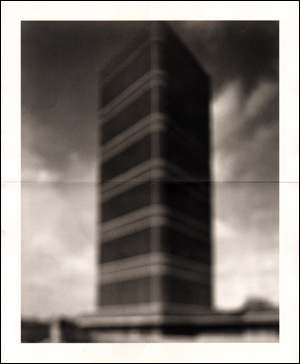 Immagine del venditore per Hiroshi Sugimoto : Architecture venduto da Specific Object / David Platzker