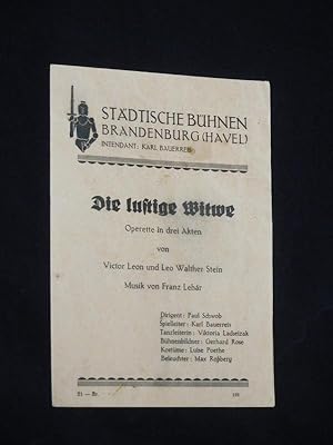 Seller image for Programmzettel Stdtische Bhnen Brandenburg (Havel) 1947/48. DIE LUSTIGE WITWE von Leon/ Stein, Lehar (Musik). Dirigent: Paul Schwob, Spielleiter: Karl Bauerreis, Bhnenbilder: Gerhard Rose, Kostme: Luise Poethe. Mit Harry Hansen, Gerda Frobart, Helga Bunk, Lieselotte Ristow, Meta Sacharjat, Kte Jahn, Edeltraut Schockwitz, Doris Frmmert for sale by Fast alles Theater! Antiquariat fr die darstellenden Knste