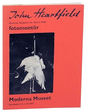 Bild des Verkufers fr John Heartfield: Fotomontor zum Verkauf von Jeff Hirsch Books, ABAA