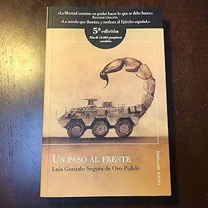 Imagen del vendedor de Un paso al frente a la venta por Kavka Libros