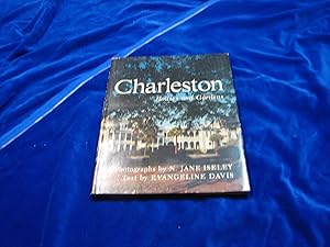 Bild des Verkufers fr Charleston Houses and Gardens zum Verkauf von Rodney"s Books