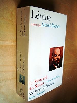 Lénine présenté par Leonid Brejnev. Suivi d'une vue panoramique de l'oeuvre de Lénine commentée p...