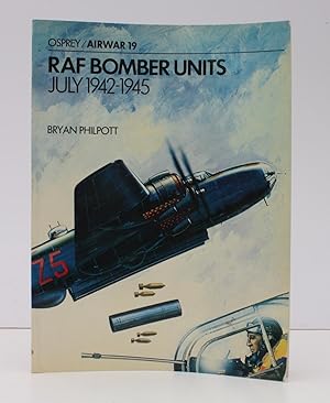 Bild des Verkufers fr Airwar 19. RAF Bomber Units July 1942-1945. Colour Plates by Terry Hadler and Richard Hook. NEAR FINE COPY zum Verkauf von Island Books