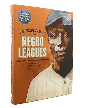 Bild des Verkufers fr HEROES OF THE NEGRO LEAGUES zum Verkauf von Rare Book Cellar