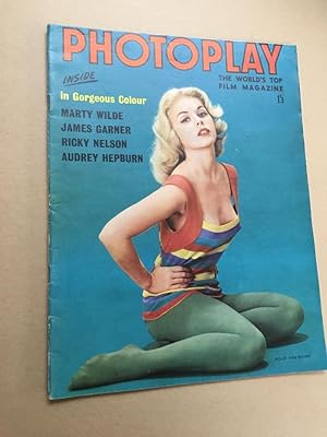 Immagine del venditore per PHOTOPLAY. August 1959. The World's Top Film Magazine. Front cover: Mollie Ann Bourn. Inside in gorgeous colour Marty Wilde, James Garner, Ricky Nelson, Audrey Hepburn venduto da SAVERY BOOKS