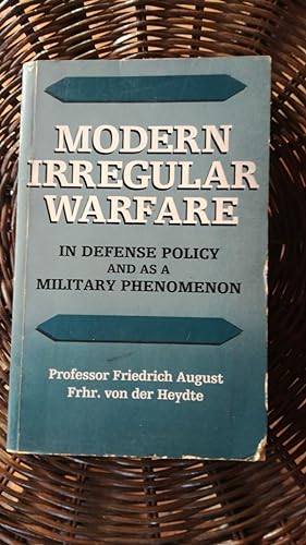Immagine del venditore per Modern irregular warfare venduto da librisaggi