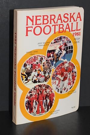 Bild des Verkufers fr 1981 Nebraska Football Media Guide zum Verkauf von Books by White/Walnut Valley Books