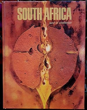 Imagen del vendedor de South Africa. Land of Challenge a la venta por FERDYDURKE LIBROS