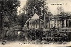 Image du vendeur pour Ansichtskarte / Postkarte Vert le Grand Essonne, Dpendance du Chteau de la Saussaye mis en vente par akpool GmbH