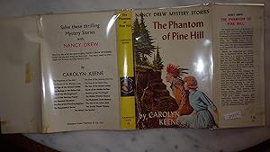 Imagen del vendedor de PHANTOM PINE HILL, NANCY DREW MYSTERY STORIES #42 (#25 by the UK publisher) in Dustjacket of Nancy Red Hair with Indian with Red Fathers on his head Looking up tall Mountain. at Sinister Man The Nancy Drew Mystery Series #25 , One of the most difficult Drew titles to find , A RARE VINTAGE FIND INDEED ! a la venta por Bluff Park Rare Books