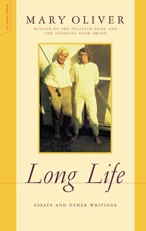 Imagen del vendedor de Long Life: Essays and Other Writings by Oliver, Mary [Paperback ] a la venta por booksXpress