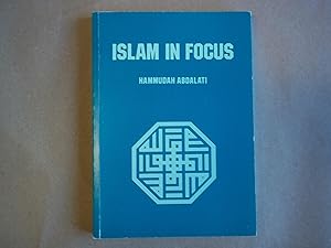 Imagen del vendedor de Islam in Focus. a la venta por Carmarthenshire Rare Books