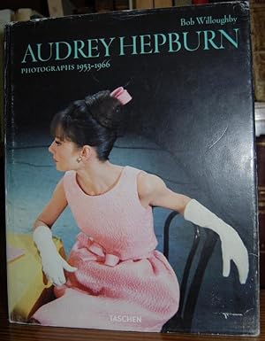 Seller image for AUDREY HEPBURN. Photographs 1953-1966 for sale by Fbula Libros (Librera Jimnez-Bravo)