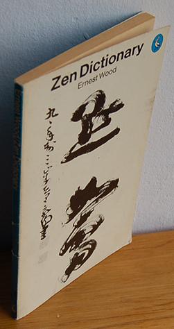 Seller image for ZEN DICTIONARY for sale by EL RINCN ESCRITO