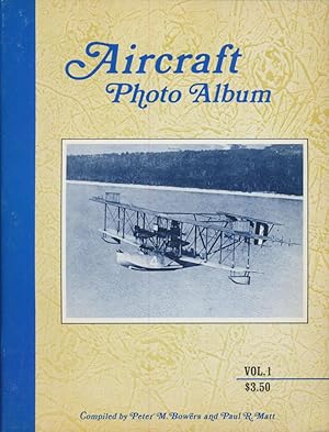 Bild des Verkufers fr Aircraft photo album, zum Verkauf von CorgiPack