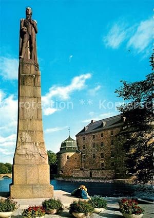 Postkarte Carte Postale 73599090 oerebro Slottet med Karl XIV Johan Schloss Denkmal oerebro