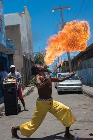 Imagen del vendedor de EN MAS': Carnival and Performance Art of the Caribbean by Bookhardt, D. Eric, Dacres, Petrina, Goodwin, Paul, Jackson, Shannon, James, Erica [Hardcover ] a la venta por booksXpress