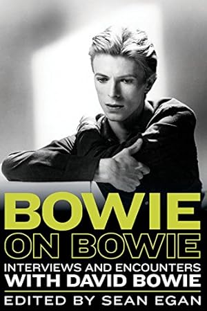 Imagen del vendedor de Bowie on Bowie: Interviews and Encounters with David Bowie (Musicians in Their Own Words) [Hardcover ] a la venta por booksXpress