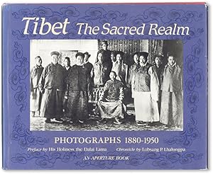 Bild des Verkufers fr Tibet the Sacred Realm: Photographs, 1880-1950 zum Verkauf von Lorne Bair Rare Books, ABAA