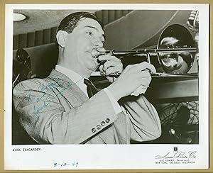 Imagen del vendedor de Jack Teagarden (1905-1964) - Rare signed large photo - 1949 a la venta por PhP Autographs