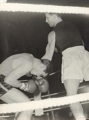 Boxländerkampf Deutschland - Italien in Frankfurt. Emil Schulz schlägt Giovanni Pautasso k.o.