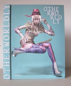 Imagen del vendedor de Otherworldly: Avant-Garde Fashion and Style. a la venta por David Strauss