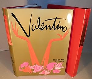 Immagine del venditore per VALENTINO 30 ANS DE MAGIE venduto da Librairie Montral