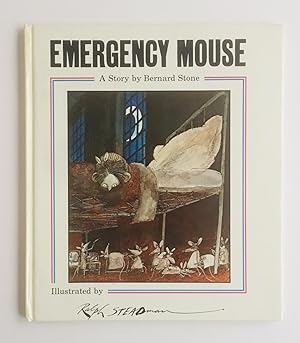 Imagen del vendedor de Emergency Mouse - SIGNED by both Author and Illustrator a la venta por Picture This (ABA, ILAB, IVPDA)