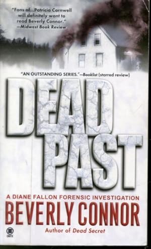 Seller image for Dead Past for sale by Librairie Le Nord