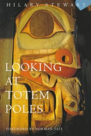 Seller image for Looking At Totem Poles for sale by 2nd Hand Books
