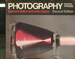 PHOTOGRAPHY. SECON EDITION (Adapted from the Life Library of Photography)