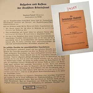 Imagen del vendedor de Aufgaben und Aufbau der Deutschen Arbeitsfront, von Staatsrat Rudolf Schmeer, Ministerialdirektor im Reichs- und Preuischen Wirtschaftsministerium, Hauptdienstleiter der NSDAP Dieses Buch wird von uns nur zur staatsbrgerlichen Aufklrung und zur Abwehr verfassungswidriger Bestrebungen angeboten (86 StGB) a la venta por Galerie fr gegenstndliche Kunst