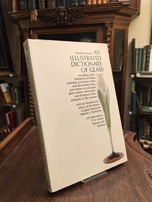 Bild des Verkufers fr An Illustrated Dictionary of Glass : including 2442 definitions of wares, materials, prcesses, forms, and decorative styles, and entries on principal glass-makers, decorators and designers, from antiquity to the present. With an introductory survey of the history of glass-making by Robert J. Charleston. zum Verkauf von Antiquariat an der Stiftskirche