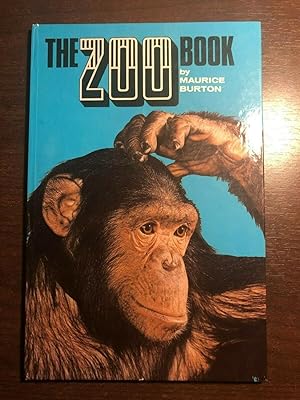 Immagine del venditore per THE ZOO BOOK venduto da Happyfish Books