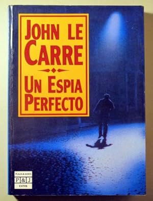 Seller image for UN ESPIA PERFECTO - Barcelona 1996 - 1 edicin for sale by Llibres del Mirall