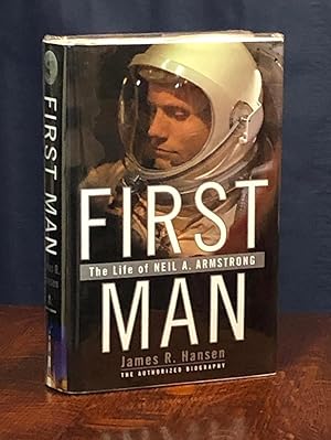 Immagine del venditore per First Man: The Life of Neil A. Armstrong venduto da Moroccobound Fine Books, IOBA