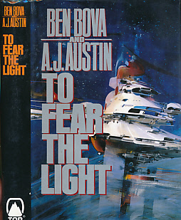 Imagen del vendedor de To Fear the Light [Save the Sun] a la venta por Barter Books Ltd