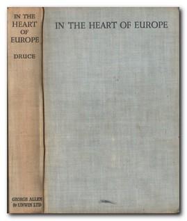 Image du vendeur pour In the Heart of Europe Life in Czechoslovakia mis en vente par Darkwood Online T/A BooksinBulgaria