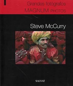 Immagine del venditore per Grandes fotógrafos Magnum photos. Steve McCurry venduto da Librería Cajón Desastre
